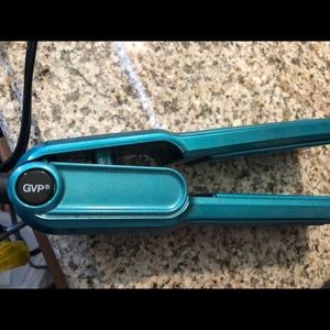 GVP mini straightener